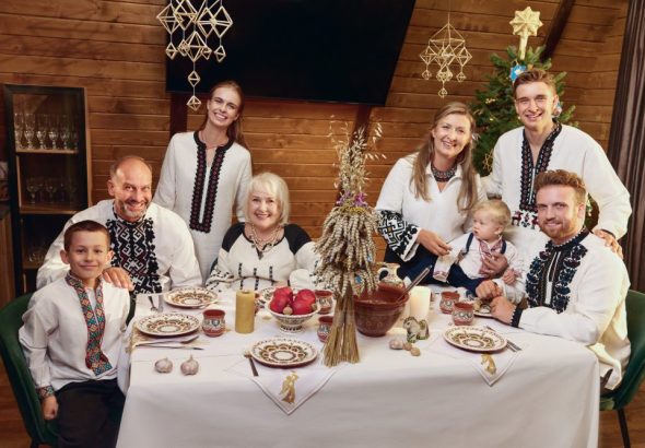 Лляні вишиванки